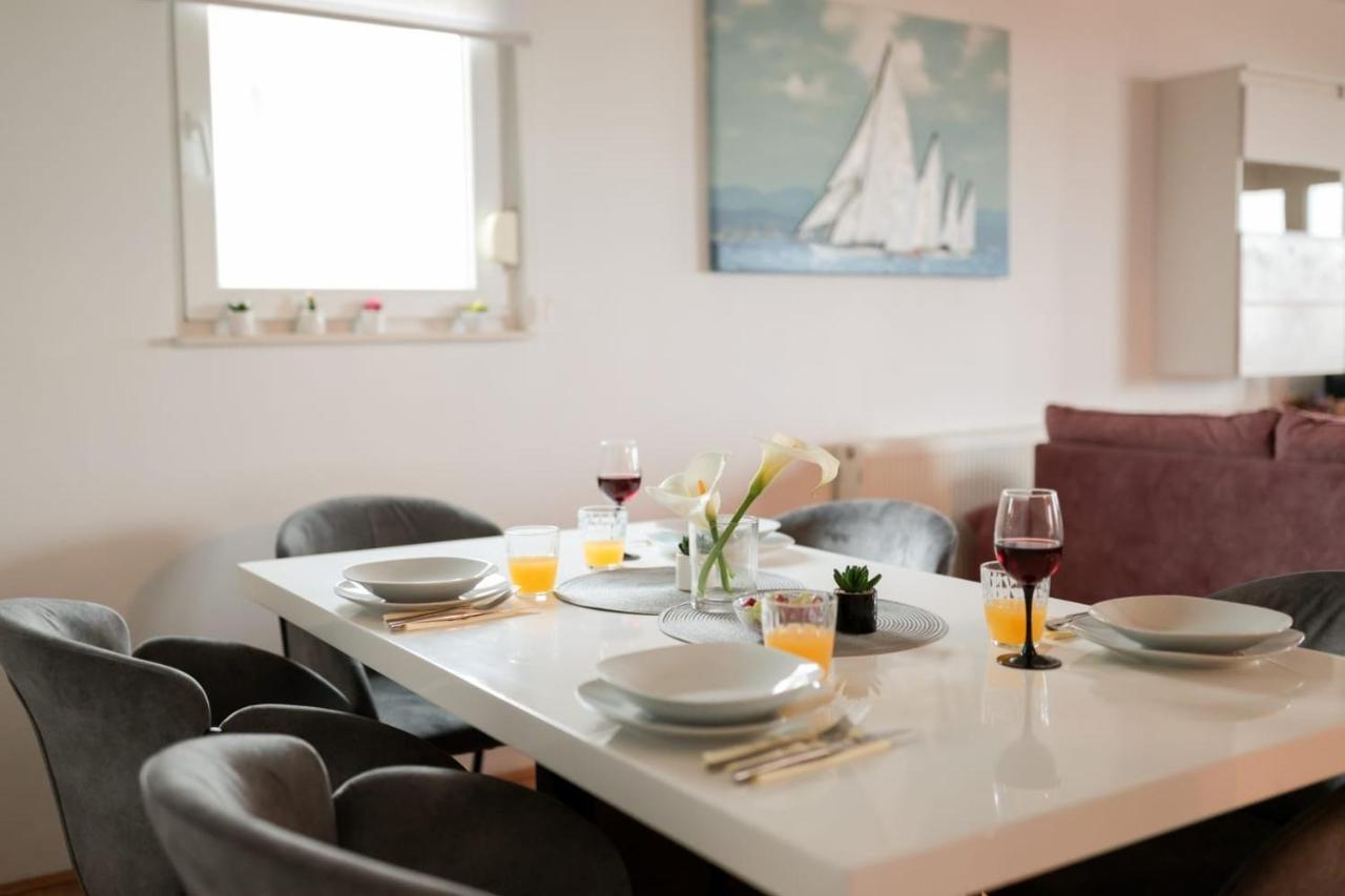 Apartman Nika Sa Jacuzzijem Zadar Exteriör bild